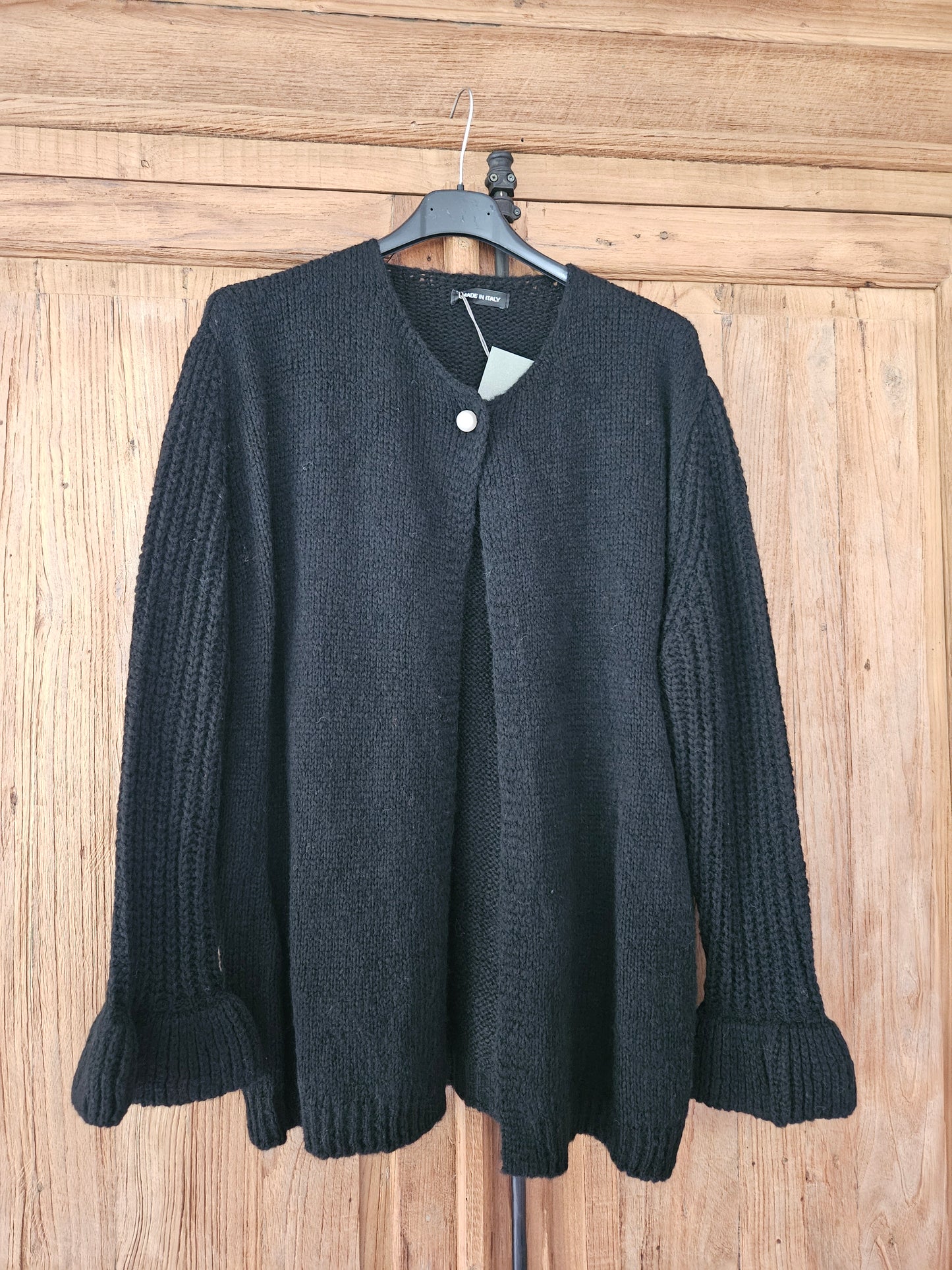 Ruffle soft vest