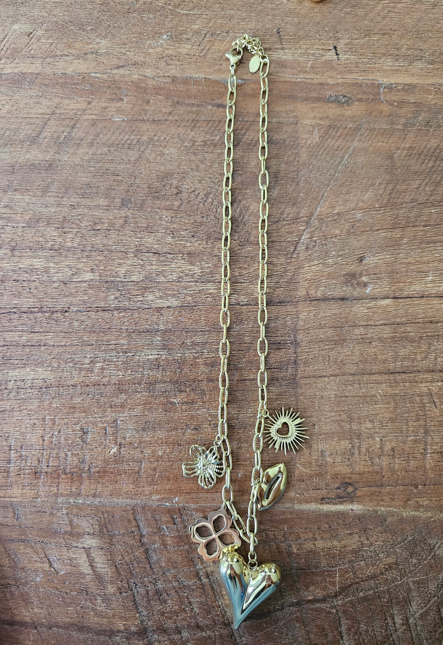 Ketting bedel hart lips goud