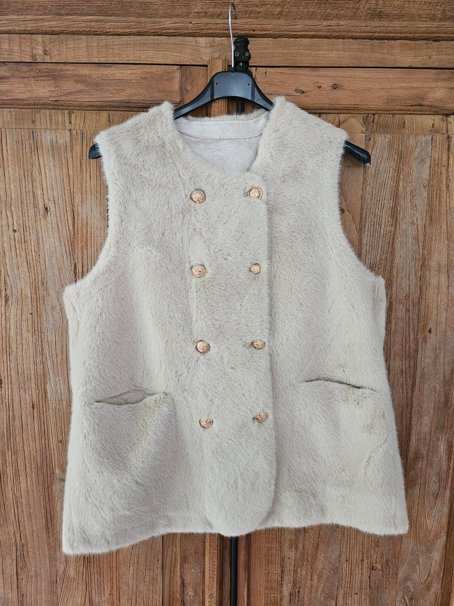 Gilet bontje gouden knoop