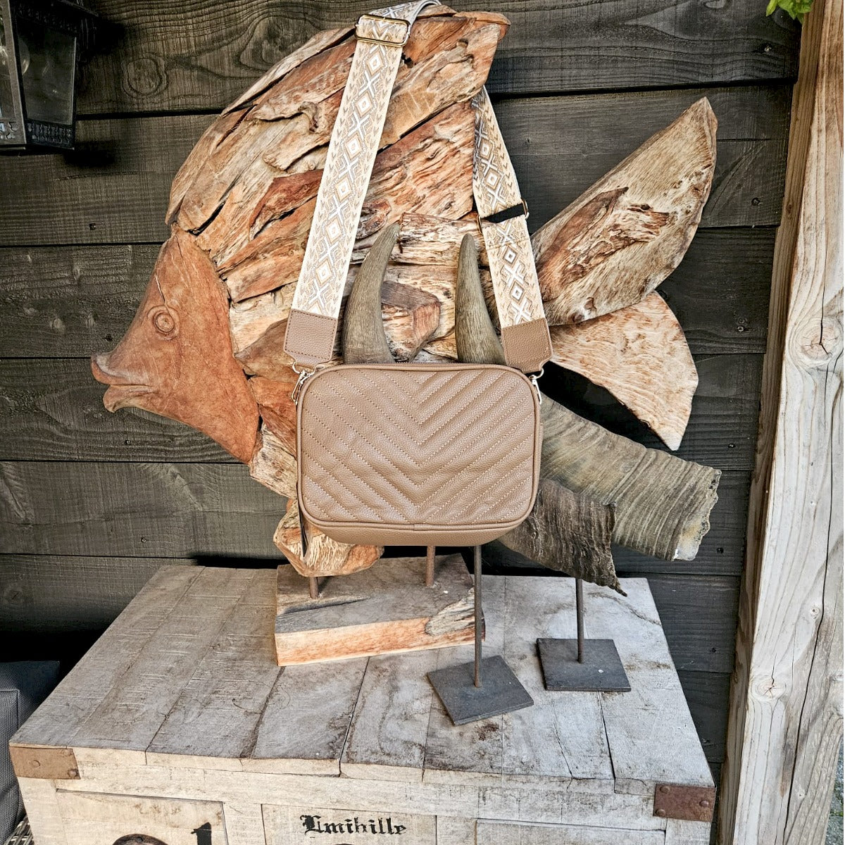 V bag