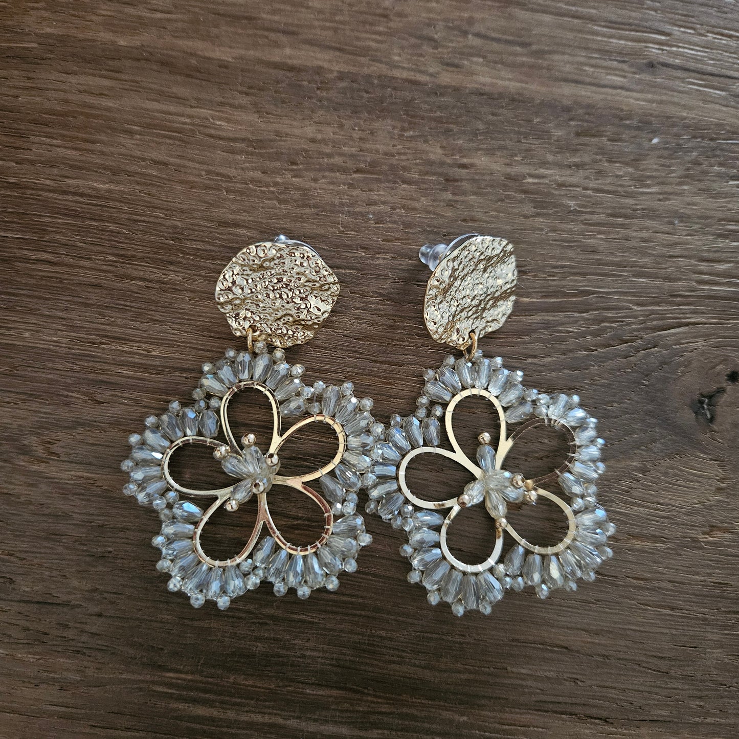 Oorbel glas bloem opengewerkt