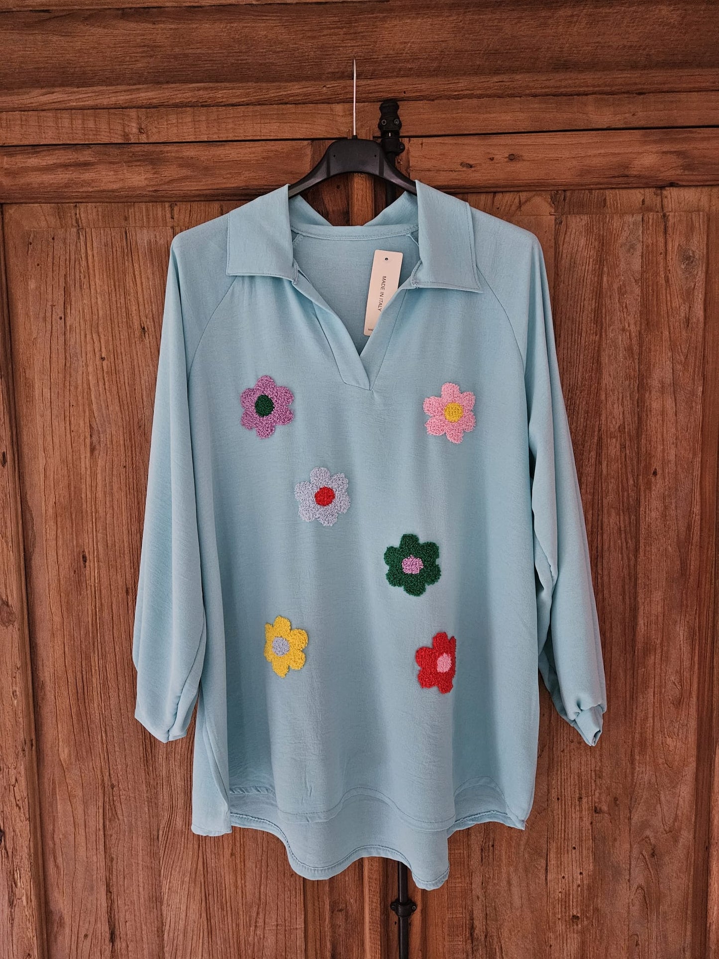 Blouse flower