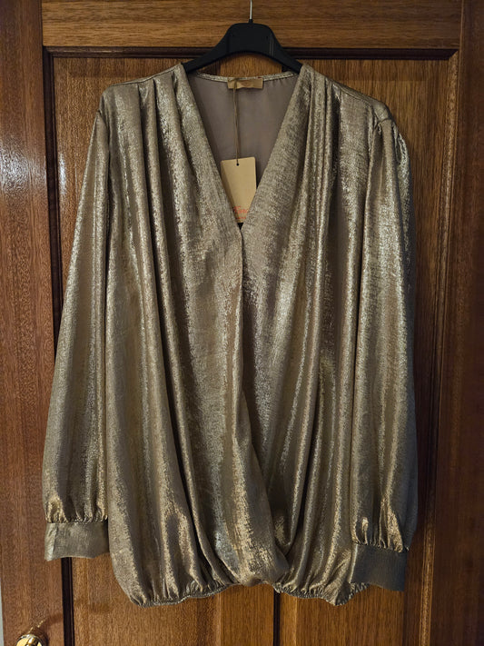 Gold blouse simple